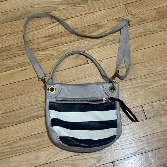 Fossil Pebble Leather SHOULDER & CROSSBODY Retro Black/White Bold  Stripe - Picture 1 of 6